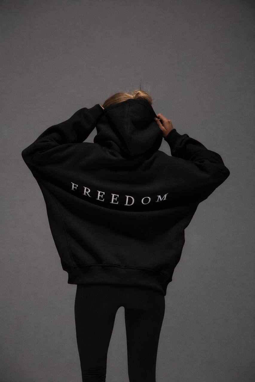 Sudadera con capucha OVERSIZED con bordado 3D "FREEDOM"